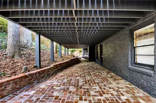 550 Forest Hills Dr, Atlanta, GA 30342 - Photo 48