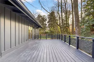 550 Forest Hills Dr, Atlanta, GA 30342 - Photo 44