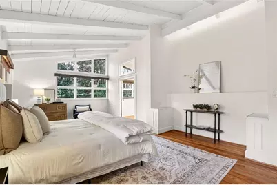 550 Forest Hills Drive, Atlanta, GA 30342 - Photo 28