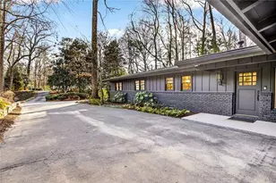 550 Forest Hills Dr, Atlanta, GA 30342 - Photo 6