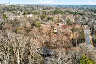 550 Forest Hills Dr, Atlanta, GA 30342 - Photo 56