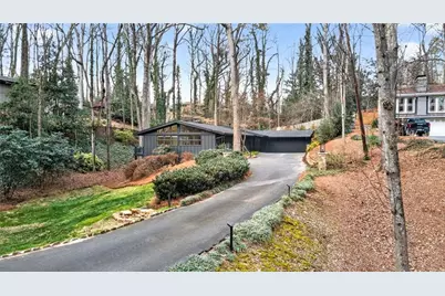 550 Forest Hills Drive, Atlanta, GA 30342 - Photo 2