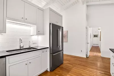 550 Forest Hills Drive, Atlanta, GA 30342 - Photo 14