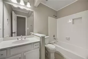 1578 Fair Oaks Ln, Snellville, GA 30078 - Photo 10