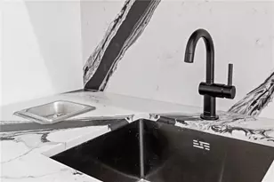 170 Michaela Dr, Alpharetta, GA 30009 - Photo 8