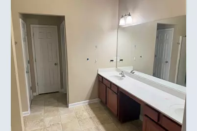 4290 Bridgeton Court, Suwanee, GA 30024 - Photo 8