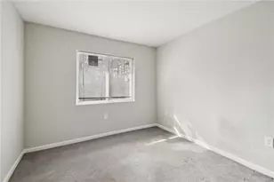 6696 Mableton Pkwy SE, Mableton, GA 30126 - Photo 14