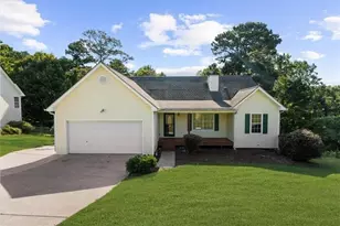4827 Daintree Ct, Flowery Branch, GA 30542 - Photo 2