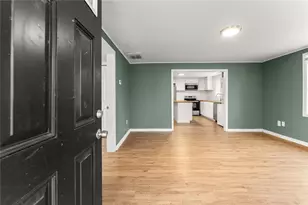 212 Walker Dr, Monroe, GA 30655 - Photo 4