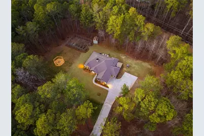 390 Herring, Grayson, GA 30017 - Photo 2