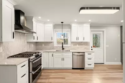 5650 Colton Drive, Sandy Springs, GA 30342 - Photo 16