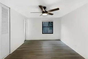 4922 Glenside Ct, Stone Mountain, GA 30088 - Photo 10