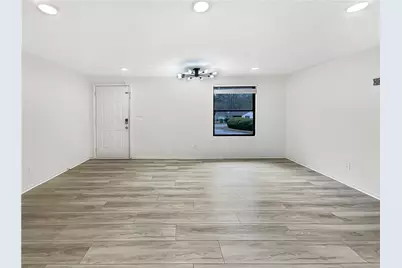 4922 Glenside Court, Stone Mountain, GA 30088 - Photo 4