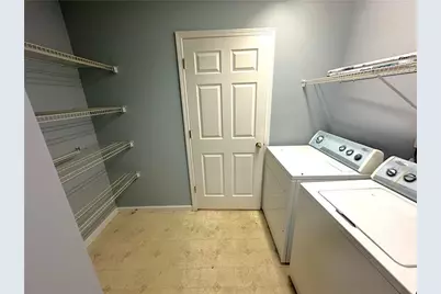 2037 Lakewood Trail SE, Atlanta, GA 30315 - Photo 10