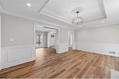 2667 Fontainebleau Drive, Dunwoody, GA 30360 - Photo 10