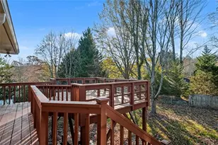 2667 Fontainebleau Dr, Dunwoody, GA 30360 - Photo 46