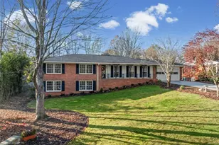 2667 Fontainebleau Dr, Dunwoody, GA 30360 - Photo 4