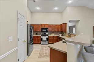 609 Grand Ashbury Ln, Sugar Hill, GA 30518 - Photo 10