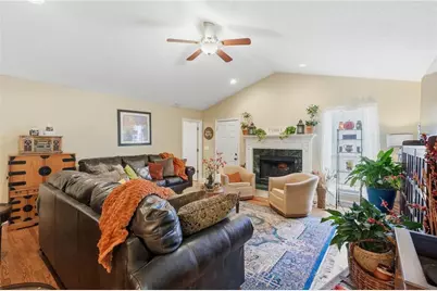 20 Apple Road, Locust Grove, GA 30248 - Photo 2