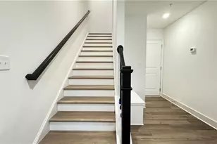 813 Atkins Ln, Woodstock, GA 30188 - Photo 8