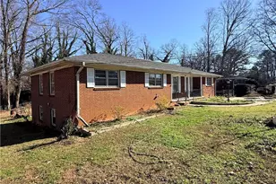 6532 Debbie Sue Ln, Morrow, GA 30260 - Photo 2