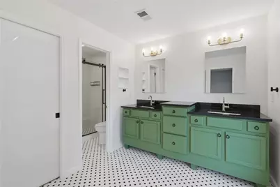 4295 Shawn Court, Peachtree Corners, GA 30092 - Photo 4