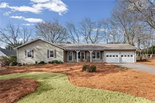 2620 Tritt Ln NE, Marietta, GA 30062 - Photo 2