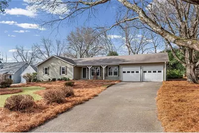 2620 Tritt Lane NE, Marietta, GA 30062 - Photo 4