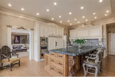 8330 Jett Ferry Road, Sandy Springs, GA 30350 - Photo 14