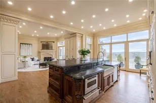 8330 Jett Ferry Rd, Sandy Springs, GA 30350 - Photo 12