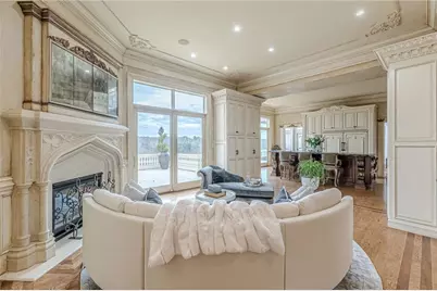 8330 Jett Ferry Road, Sandy Springs, GA 30350 - Photo 18