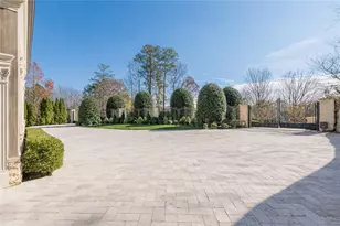 8330 Jett Ferry Rd, Sandy Springs, GA 30350 - Photo 76