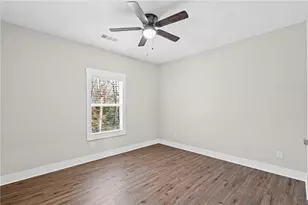 1816 Oak Spring St, Statham, GA 30666 - Photo 16