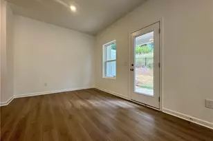 5305 Frontier Ct Dr, Flowery Branch, GA 30542 - Photo 6