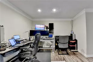 3925 Suwanee Bend Dr, Suwanee, GA 30024 - Photo 60