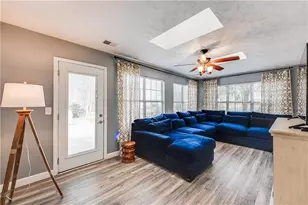 5918 Fairfield Estates Dr, Lithonia, GA 30058 - Photo 14