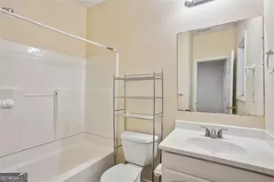 529 Lantern Wood Dr, Scottdale, GA 30079 - Photo 12