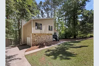 3924 Chimney Ridge Court, Ellenwood, GA 30294 - Photo 2