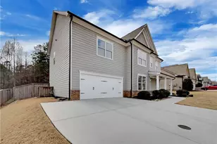 218 Morris Creek Dr, Hoschton, GA 30548 - Photo 8