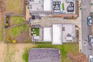 225 Crumley St SW, Atlanta, GA 30312 - Photo 6