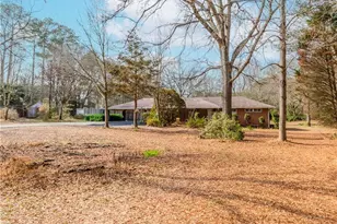 2720 New MacLand Rd, Powder Springs, GA 30127 - Photo 2