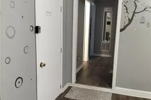 7567 Sugarcreek Dr, Riverdale, GA 30296 - Photo 2