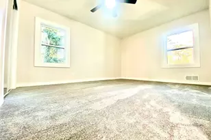 5390 Rockbridge Rd, Stone Mountain, GA 30088 - Photo 20