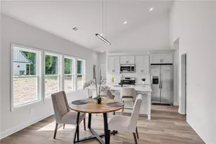 623 Hamilton E Holmes Dr NW, Atlanta, GA 30318 - Photo 8