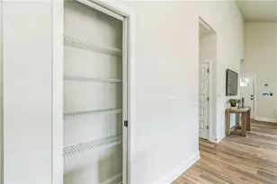 623 Hamilton E Holmes Dr NW, Atlanta, GA 30318 - Photo 12