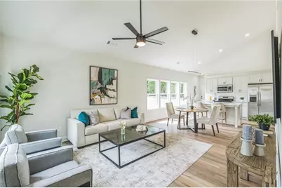 623 Hamilton E Holmes Drive NW, Atlanta, GA 30318 - Photo 4