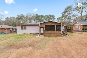 1888 Janet Ln, Decatur, GA 30035 - Photo 6