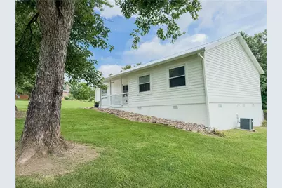 3905 Hunt Drive, Gainesville, GA 30507 - Photo 2