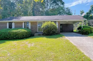 122 Barnesville Rd, Griffin, GA 30224 - Photo 1