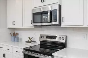 862 Leraes Way, Loganville, GA 30052 - Photo 6